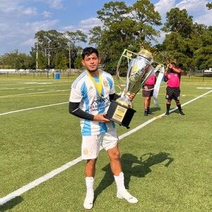 Meet your Posher, Reyes